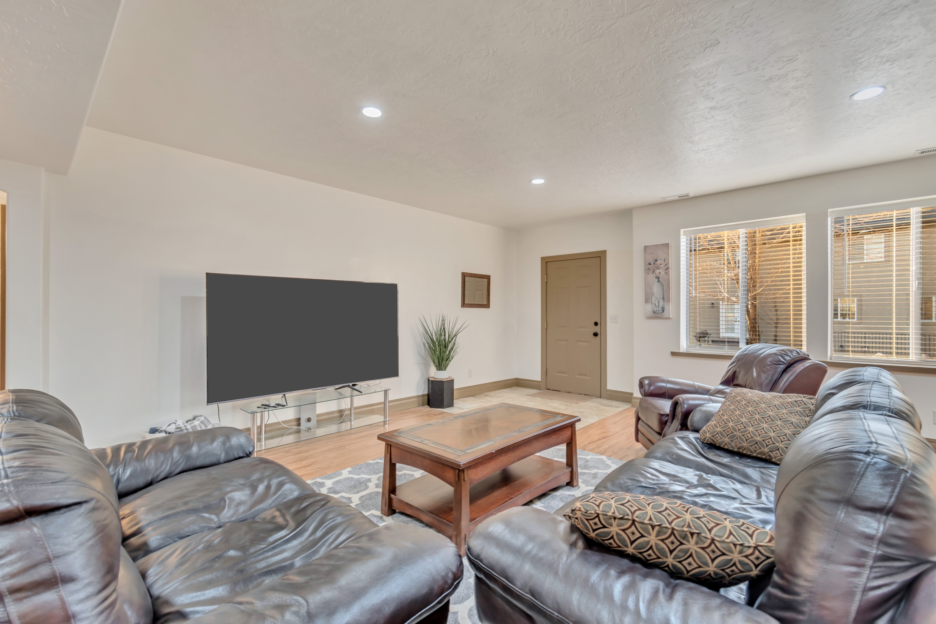 539 North 1420 East